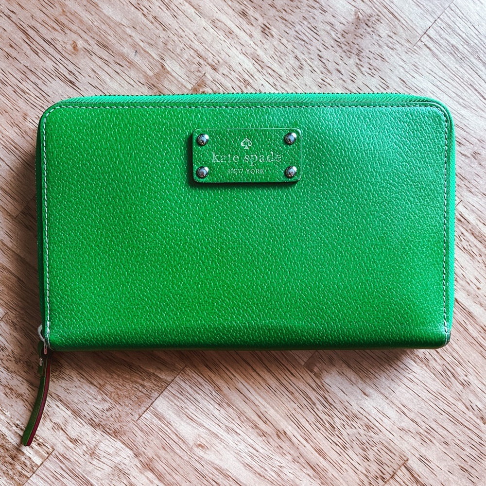 Kate Spade Green Wallet